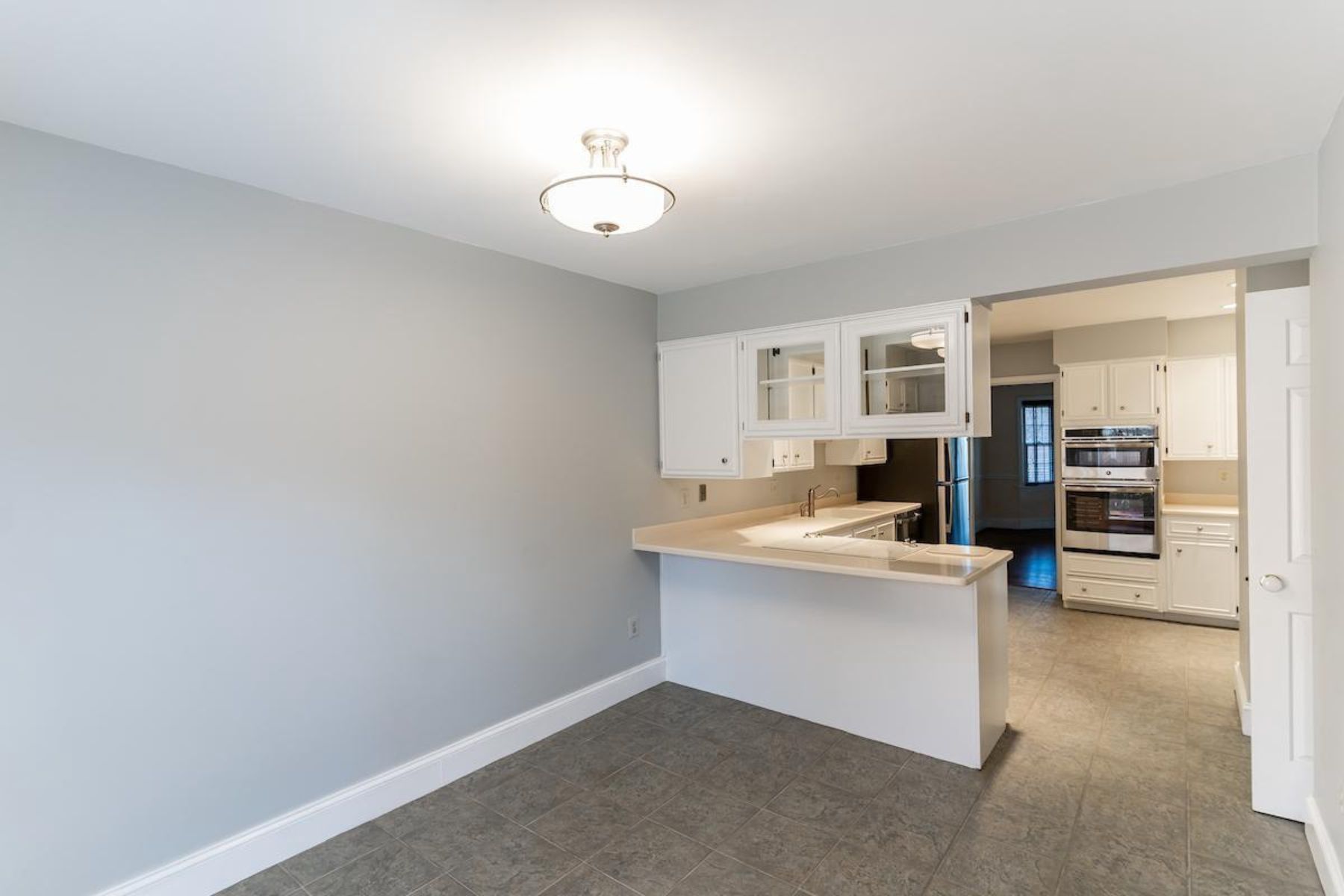  7348 Lewinsville Square Place, Mclean, VA, 22101 - 物件實景