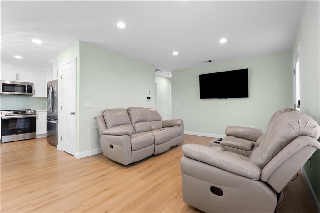 Westerly, Rhode Island, 02891, United States, 3 Bedrooms Bedrooms, ,3 BathroomsBathrooms,Residential,For Sale,2048219