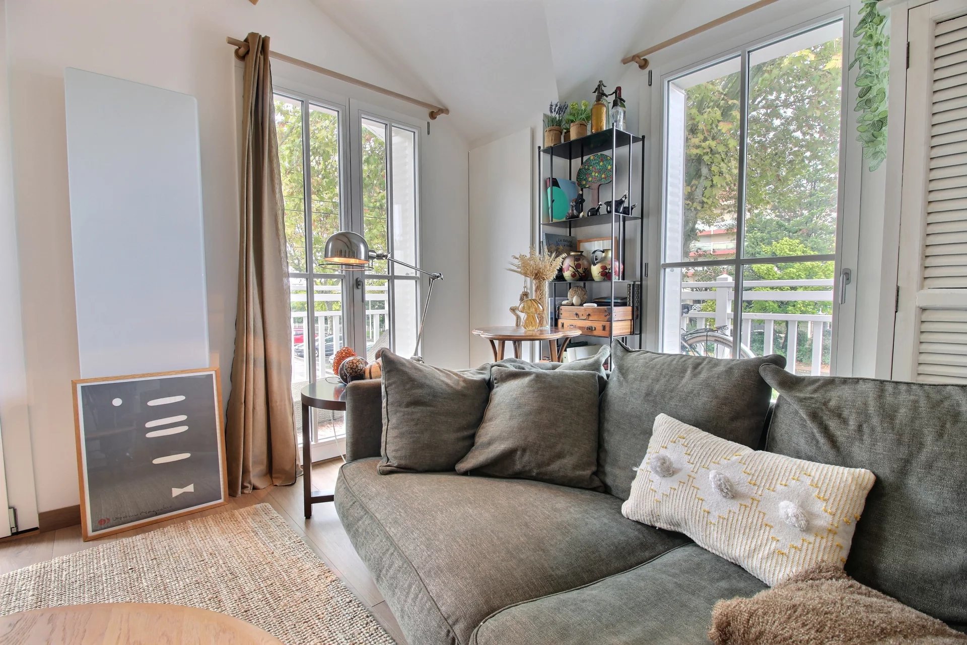 Arcachon, New Aquitaine, 33120, FR, 2 Bedrooms Bedrooms, ,2 BathroomsBathrooms,Residential,For Sale,1995851