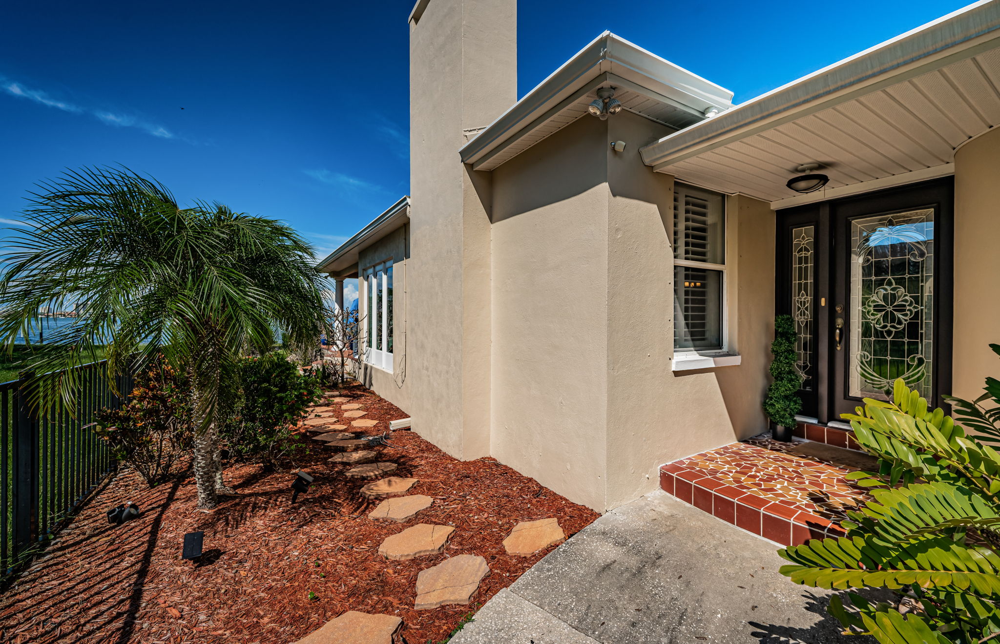 Clearwater, Florida, 33755, United States, 2 Bedrooms Bedrooms, ,2 BathroomsBathrooms,Residential,For Sale,1978253