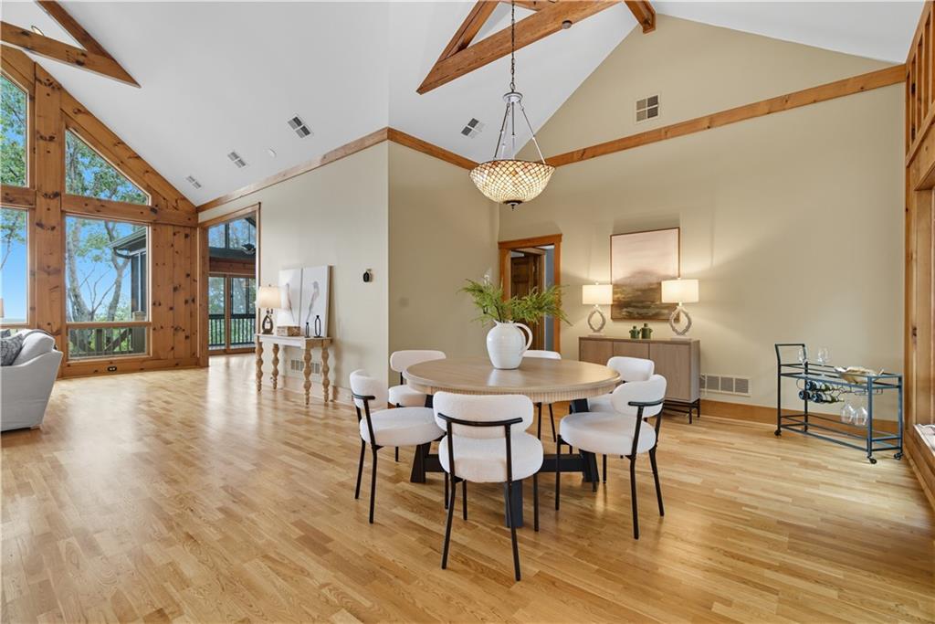 Big Canoe, Georgia, 30143, United States, 4 Bedrooms Bedrooms, ,4 BathroomsBathrooms,Residential,For Sale,1975574