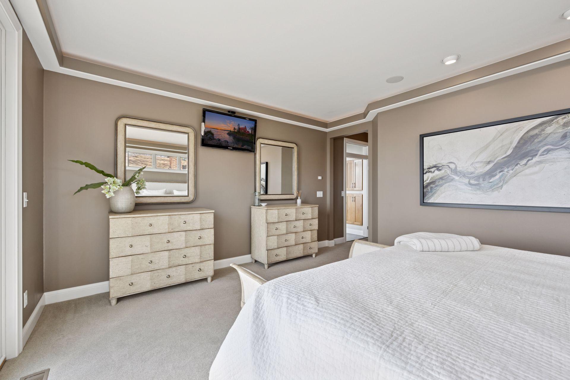 Spicer, Minnesota, 56288, United States, 5 Bedrooms Bedrooms, ,3 BathroomsBathrooms,Residential,For Sale,1993324