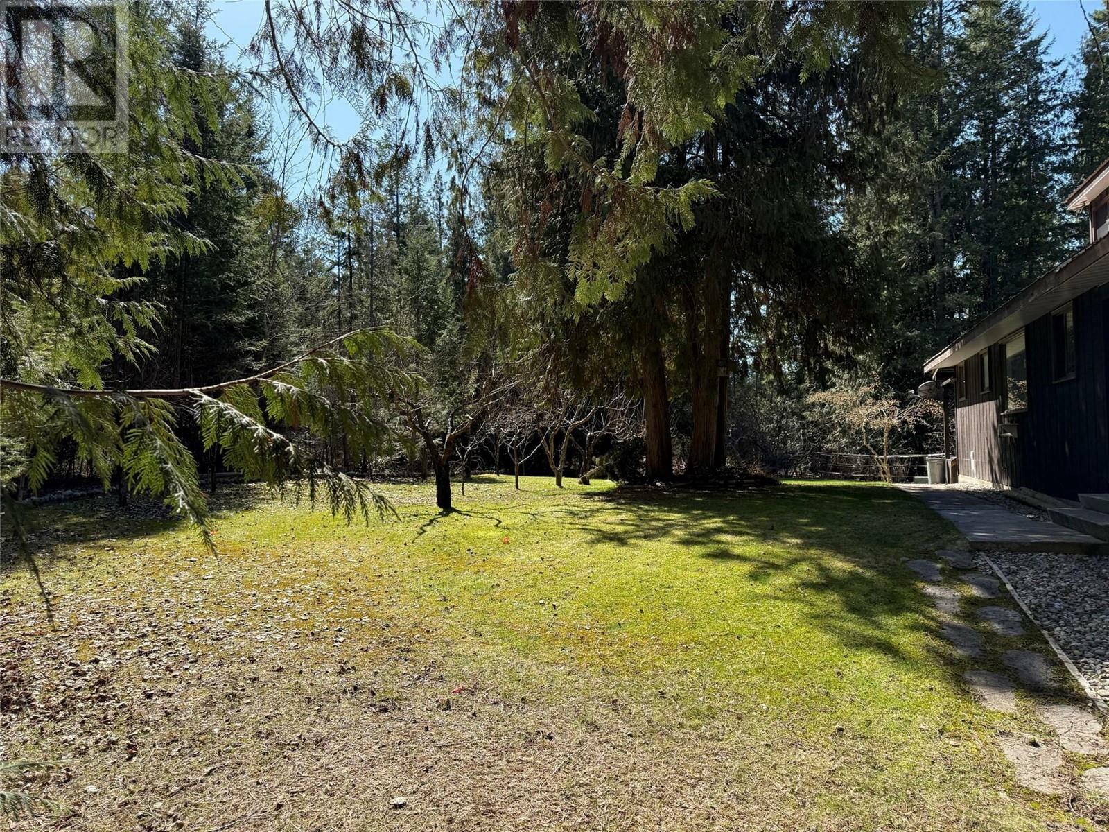 WINLAW, British Columbia, V0G 2J0, CA, 4 Bedrooms Bedrooms, ,1 BathroomBathrooms,Residential,For Sale,1837554