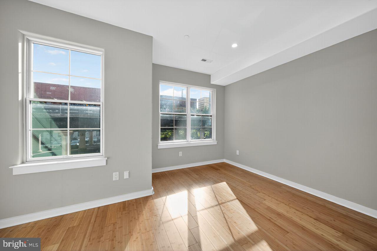 Philadelphia, Pennsylvania, 19146, United States, 4 Bedrooms Bedrooms, ,3 BathroomsBathrooms,Residential,For Sale,1960964