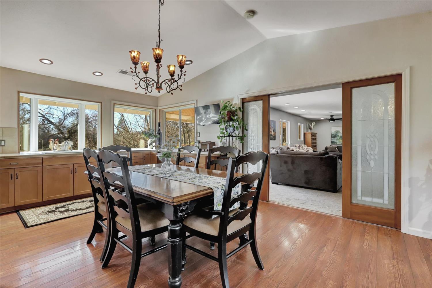 Grass Valley, California, 95949, United States, 4 Bedrooms Bedrooms, ,3 BathroomsBathrooms,Residential,For Sale,2015333