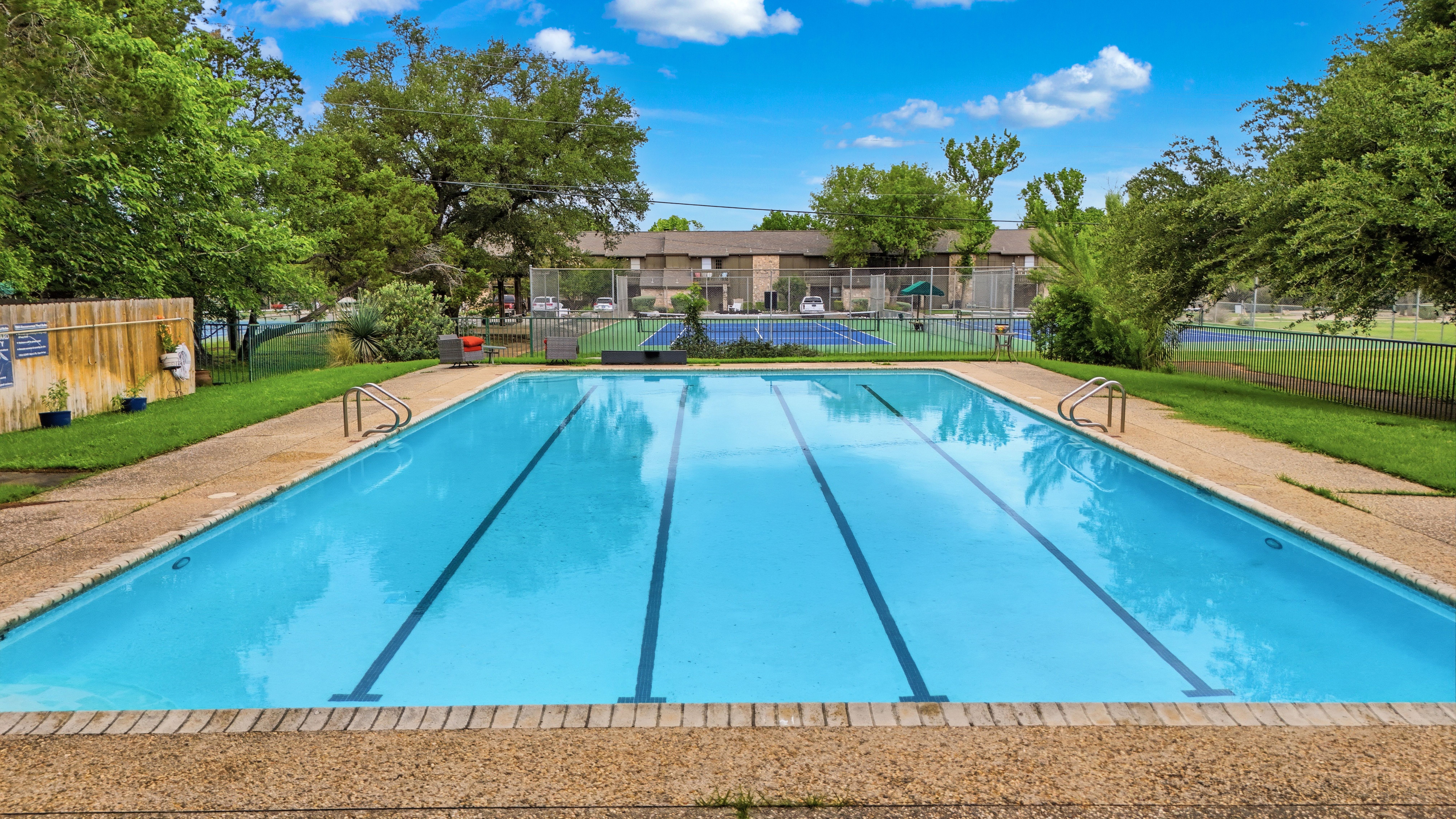  T Bar M Ranch Home  Bring your Tennis Racquets - 物件實景