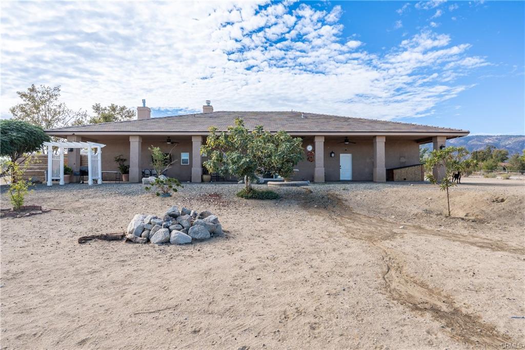 Pinon Hills, California, 92372, United States, 4 Bedrooms Bedrooms, ,3 BathroomsBathrooms,Residential,For Sale,1975870