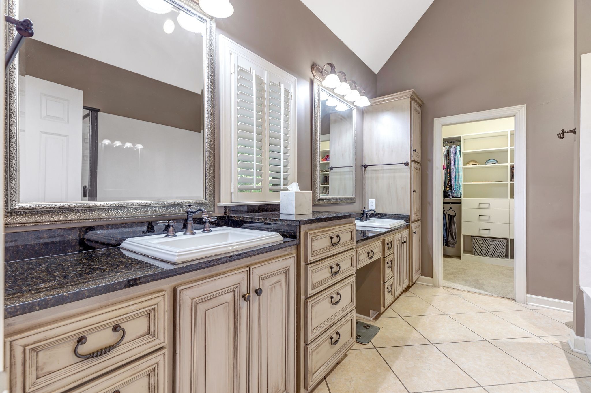 Murfreesboro, Tennessee, 37130, United States, 4 Bedrooms Bedrooms, ,4 BathroomsBathrooms,Residential,For Sale,1925116