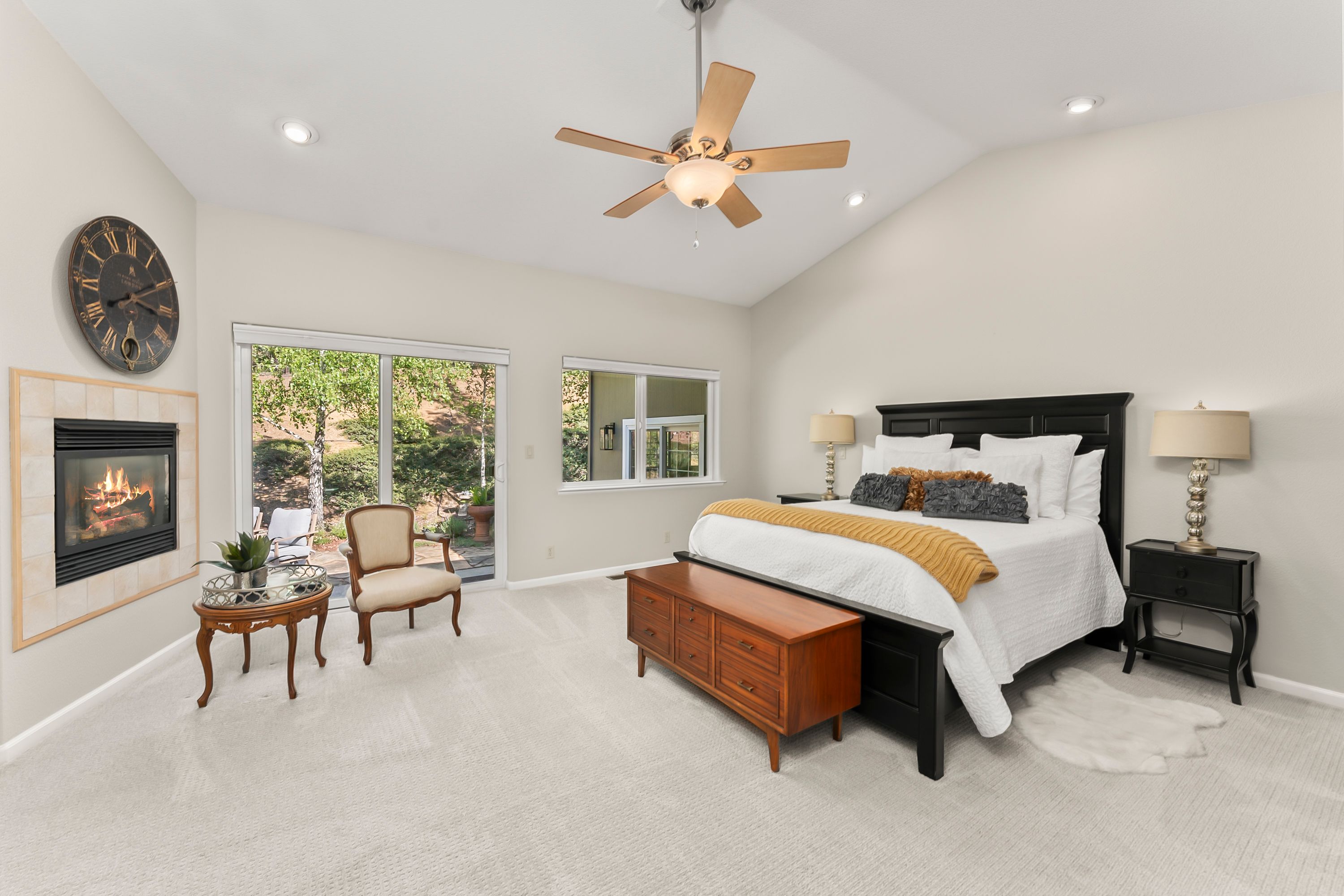  Thoughtfully Designed Living with Income Potential - 物件實景