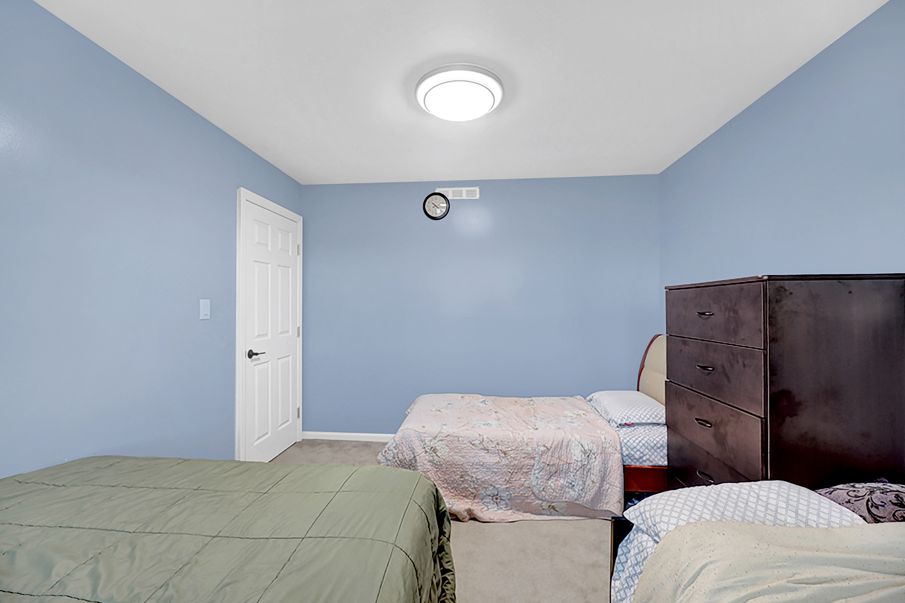 Brooklyn, New York, 11234, United States, 5 Bedrooms Bedrooms, ,3 BathroomsBathrooms,Residential,For Sale,1976876