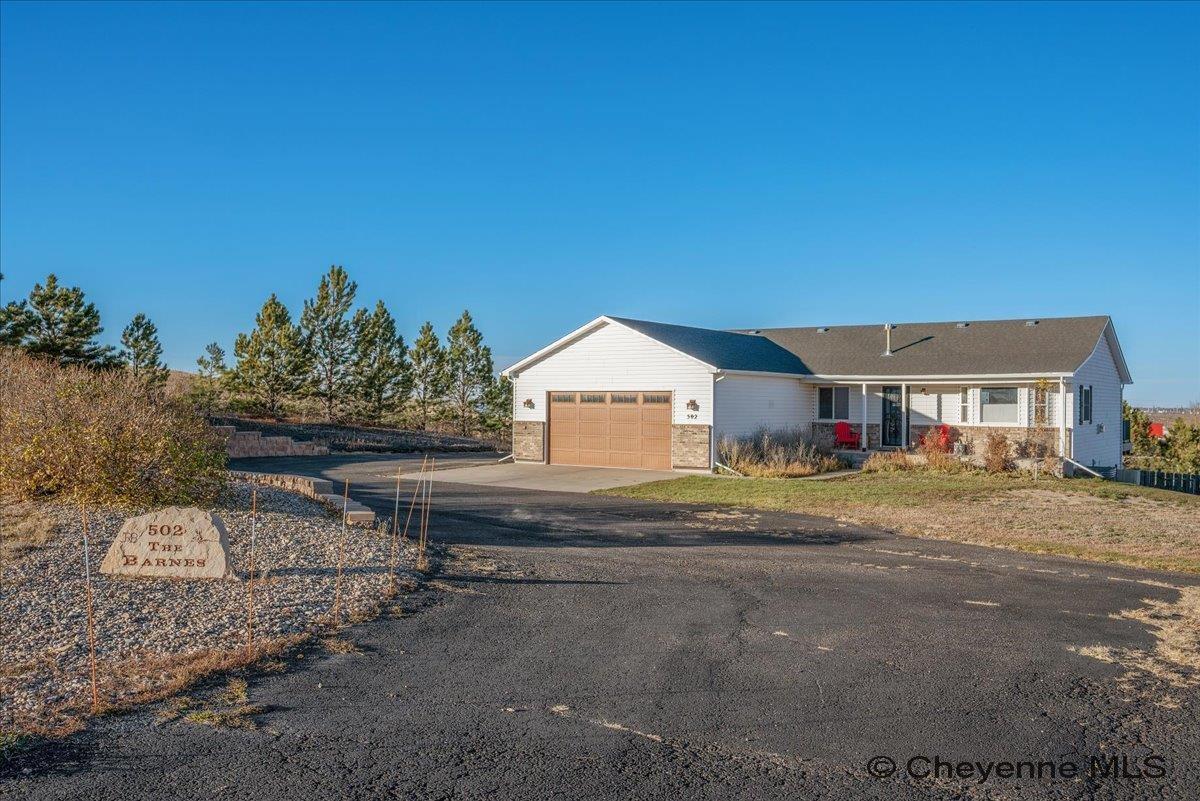 Cheyenne, Wyoming, 82007, United States, 5 Bedrooms Bedrooms, ,3 BathroomsBathrooms,Residential,For Sale,1993548