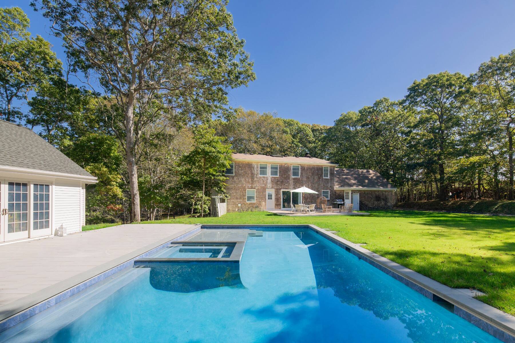 WELCOME TO 18 WEST NECK ROAD 