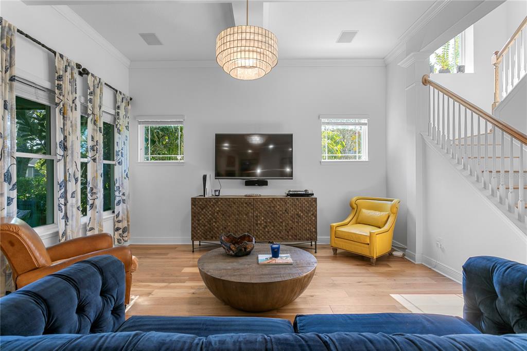 Lithia, Florida, 33547, United States, 5 Bedrooms Bedrooms, ,4 BathroomsBathrooms,Residential,For Sale,1997364