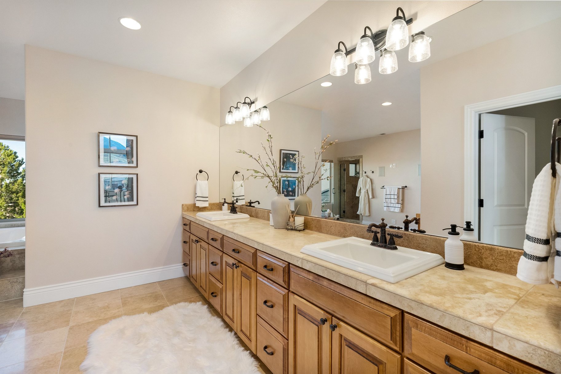  Private Mountain Estate with Elevated Views - 物件實景