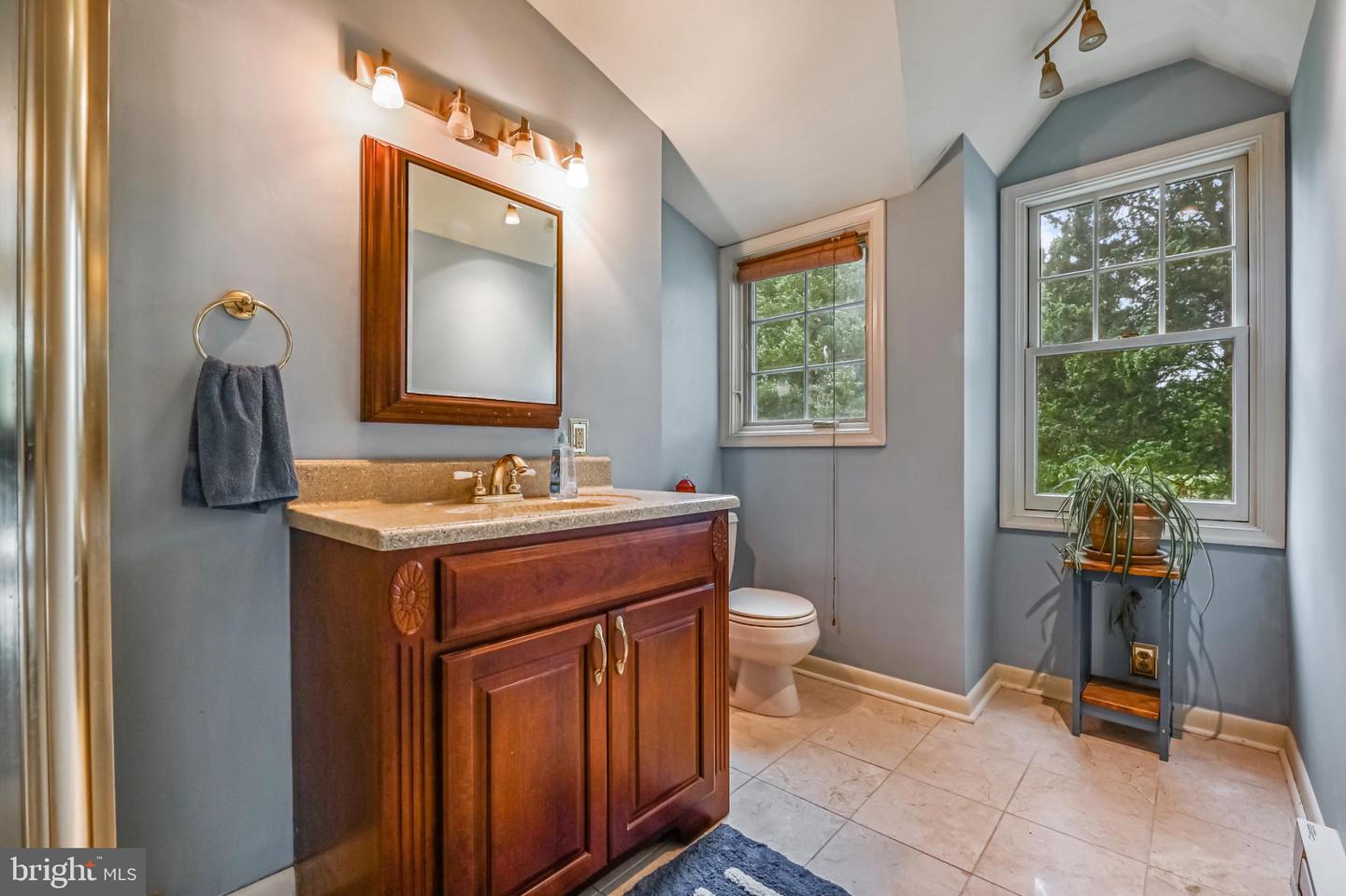 Easton, Maryland, 21601, United States, 5 Bedrooms Bedrooms, ,4 BathroomsBathrooms,Residential,For Sale,2002273