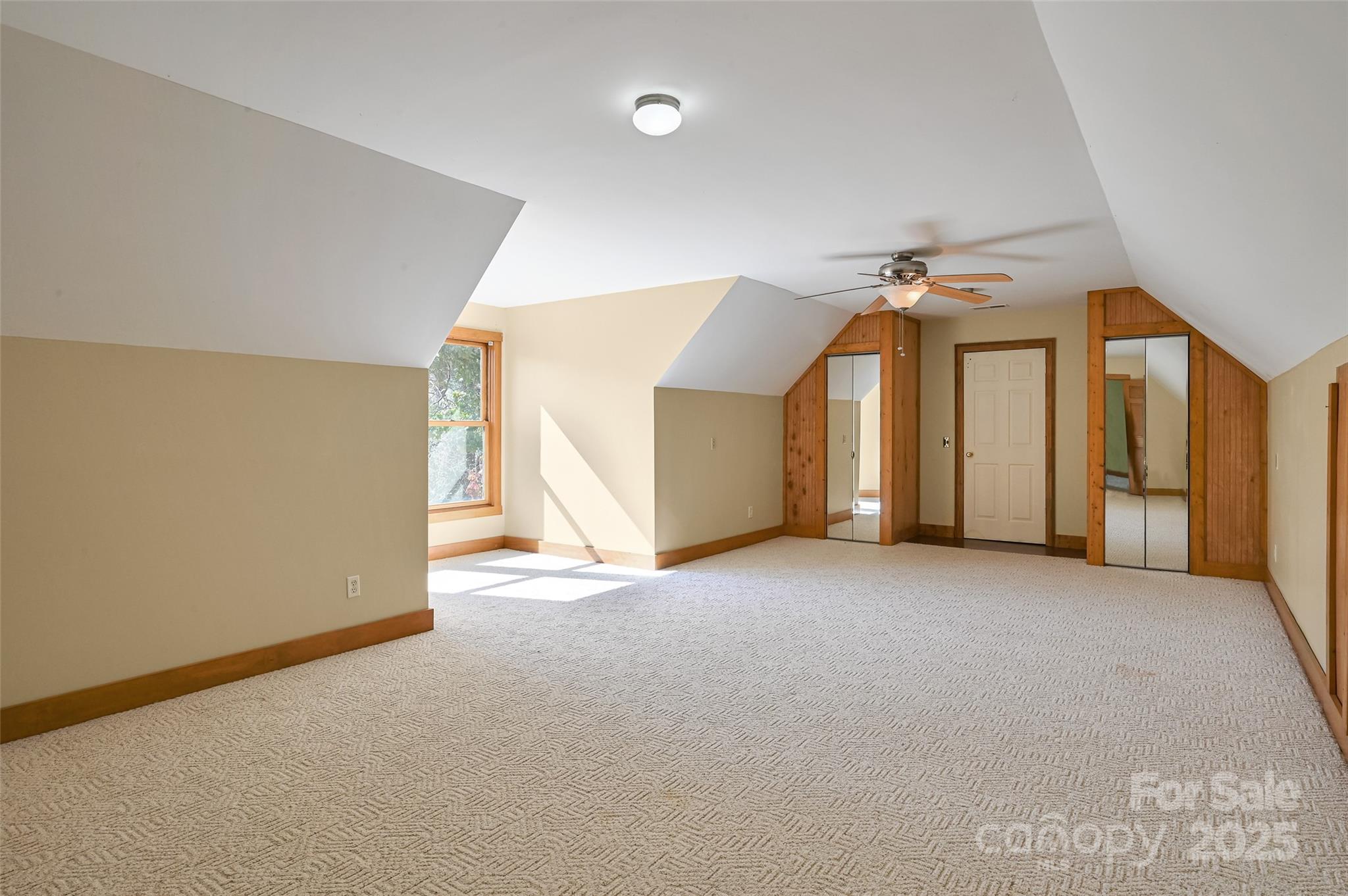 Hendersonville, North Carolina, 28792, United States, 3 Bedrooms Bedrooms, ,3 BathroomsBathrooms,Residential,For Sale,1958390