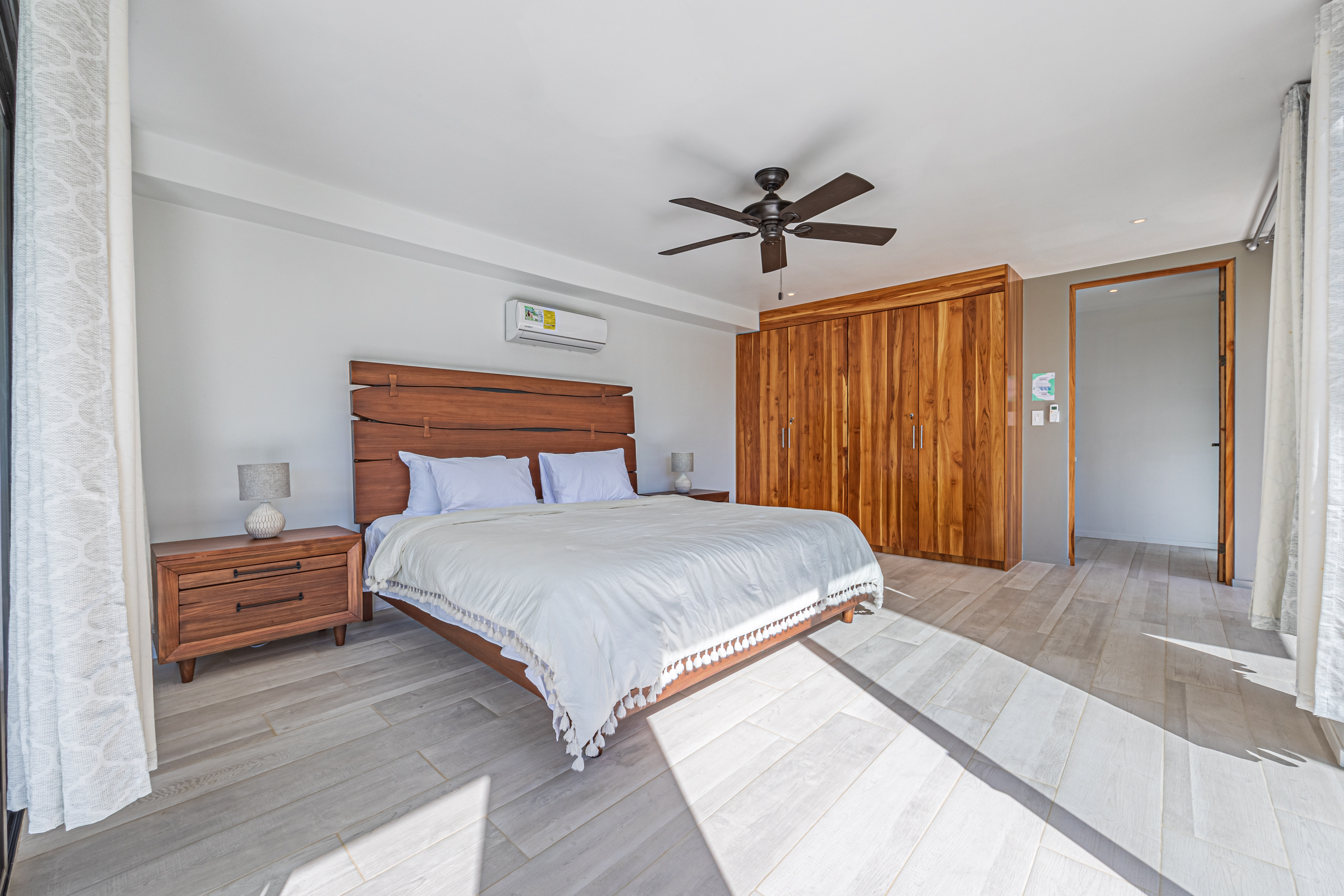 Dominical, Puntarenas, CR, 4 Bedrooms Bedrooms, ,4 BathroomsBathrooms,Residential,For Sale,1926192