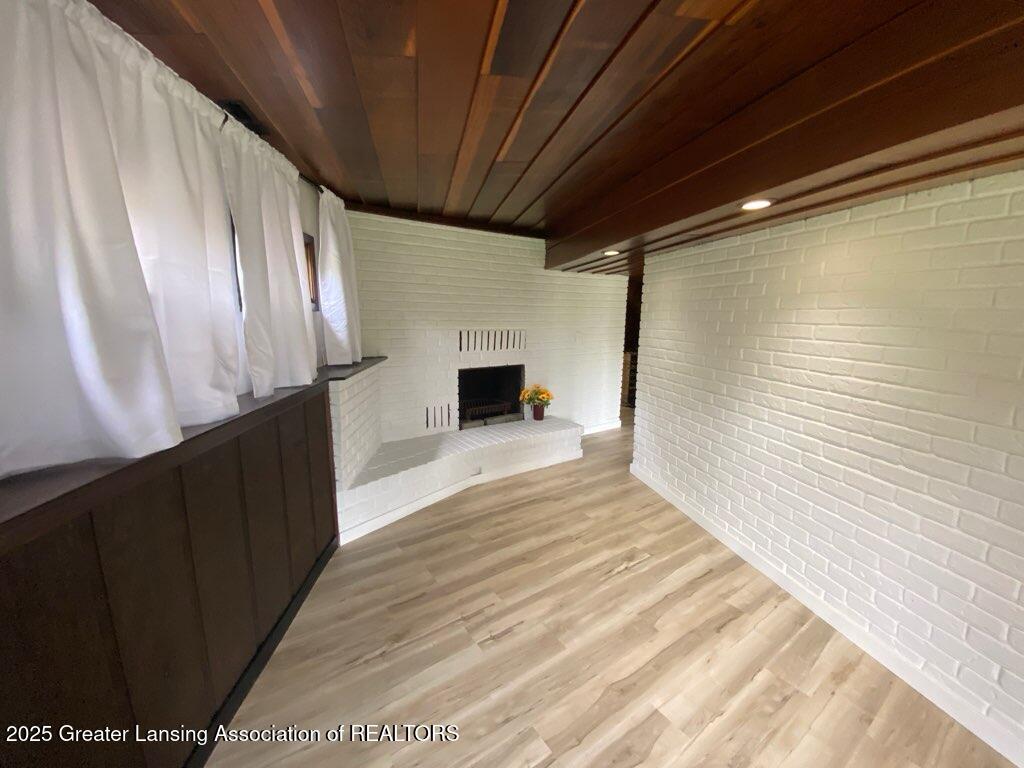 Eagle, Michigan, 48822, United States, 4 Bedrooms Bedrooms, ,4 BathroomsBathrooms,Residential,For Sale,1807523