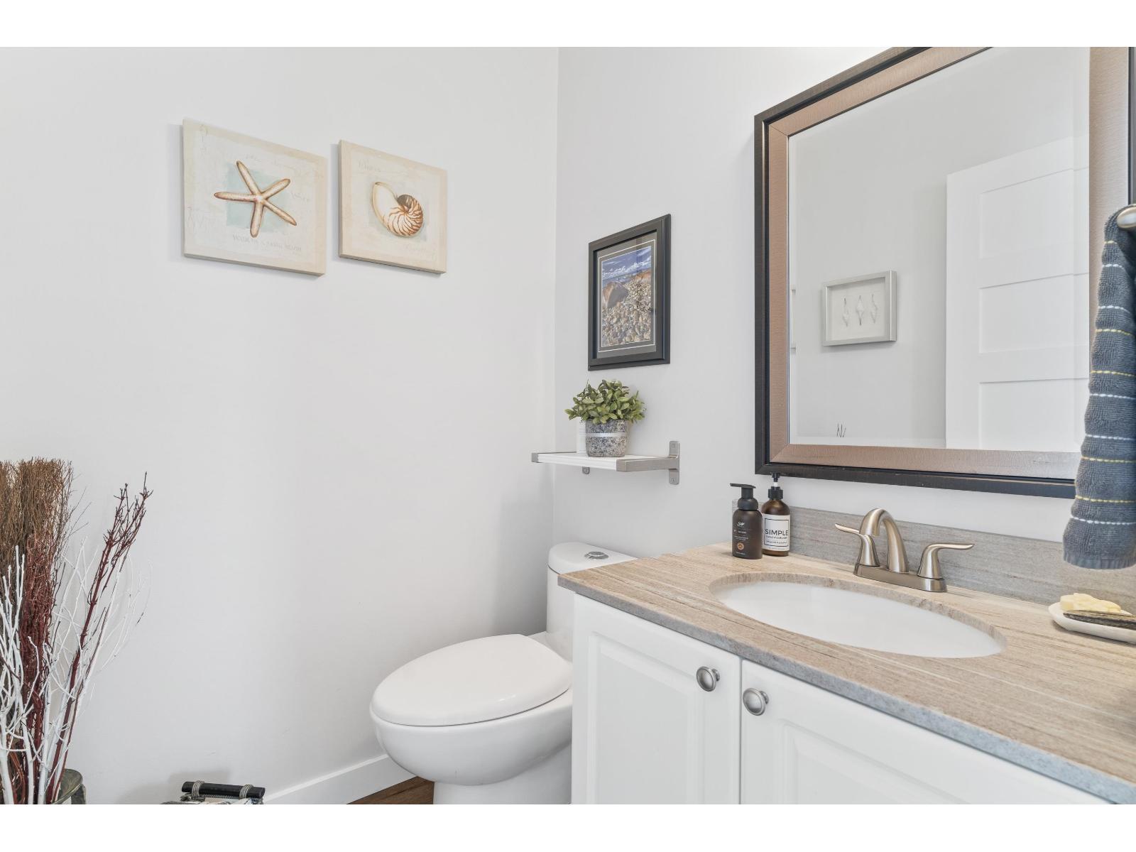 WHITE ROCK, British Columbia, V4B 3T4, CA, 3 Bedrooms Bedrooms, ,4 BathroomsBathrooms,Residential,For Sale,1949298