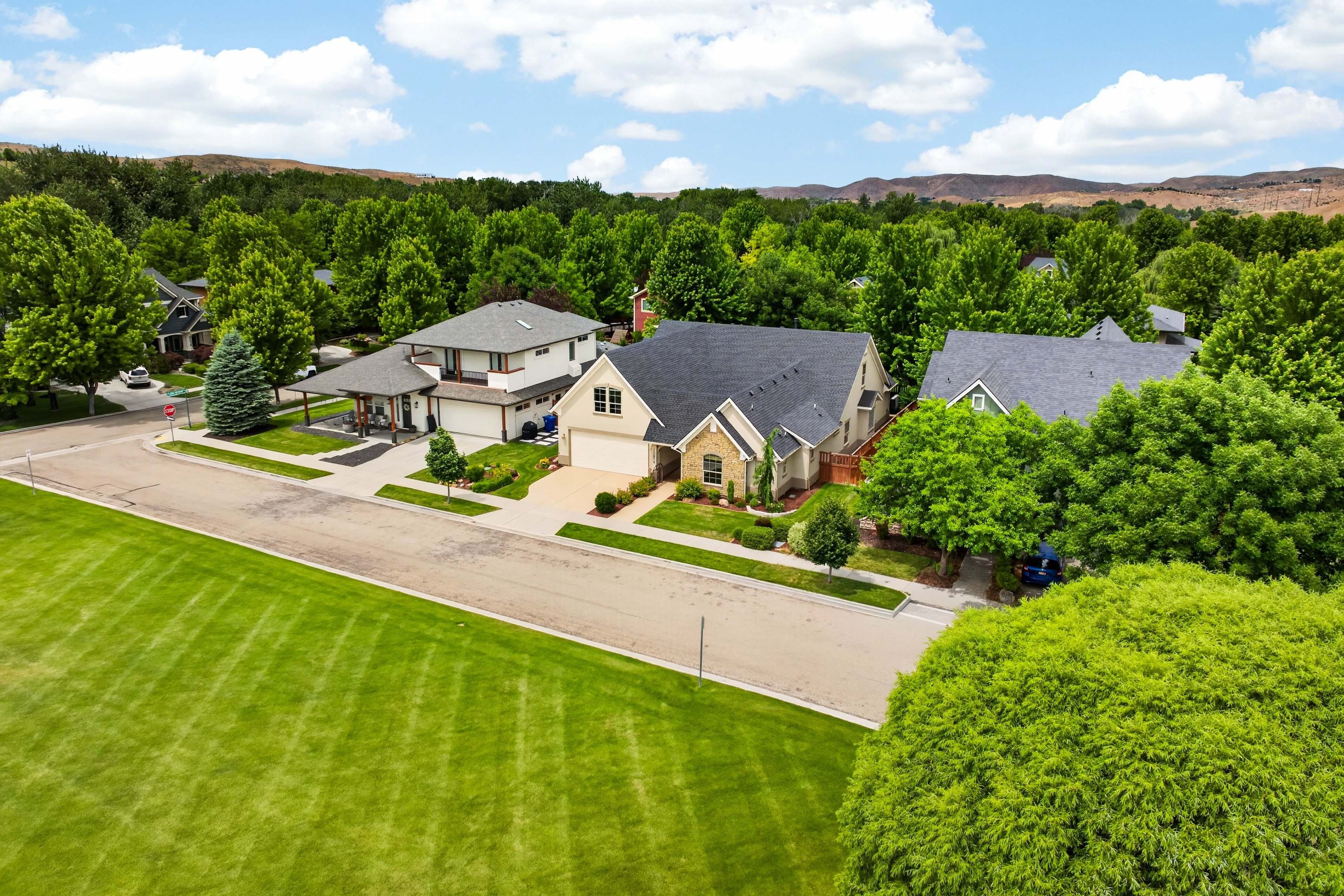  Custom Hidden Springs Estate with Private Casita & ResortStyle Backyard - 物件實景