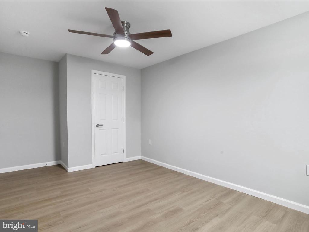 Woodstock, Virginia, 22664, United States, 5 Bedrooms Bedrooms, ,3 BathroomsBathrooms,Residential,For Sale,1982458