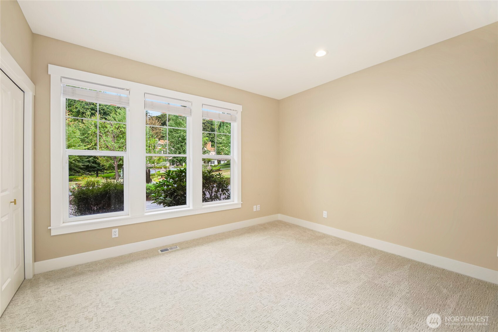 Carnation, Washington, 98014, United States, 5 Bedrooms Bedrooms, ,5 BathroomsBathrooms,Residential,For Sale,1940675
