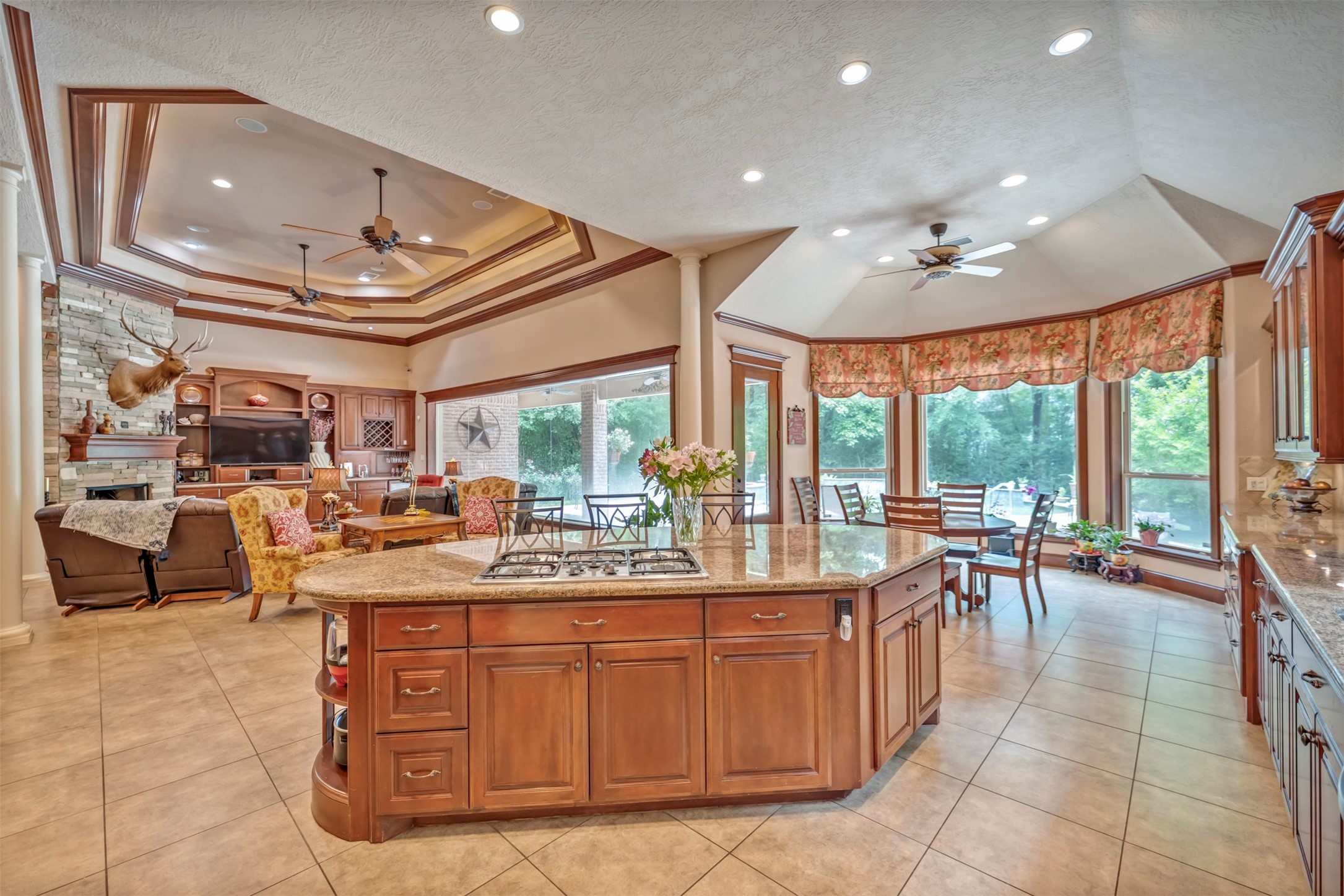 Conroe, Texas, 77304, United States, 3 Bedrooms Bedrooms, ,4 BathroomsBathrooms,Residential,For Sale,1991628