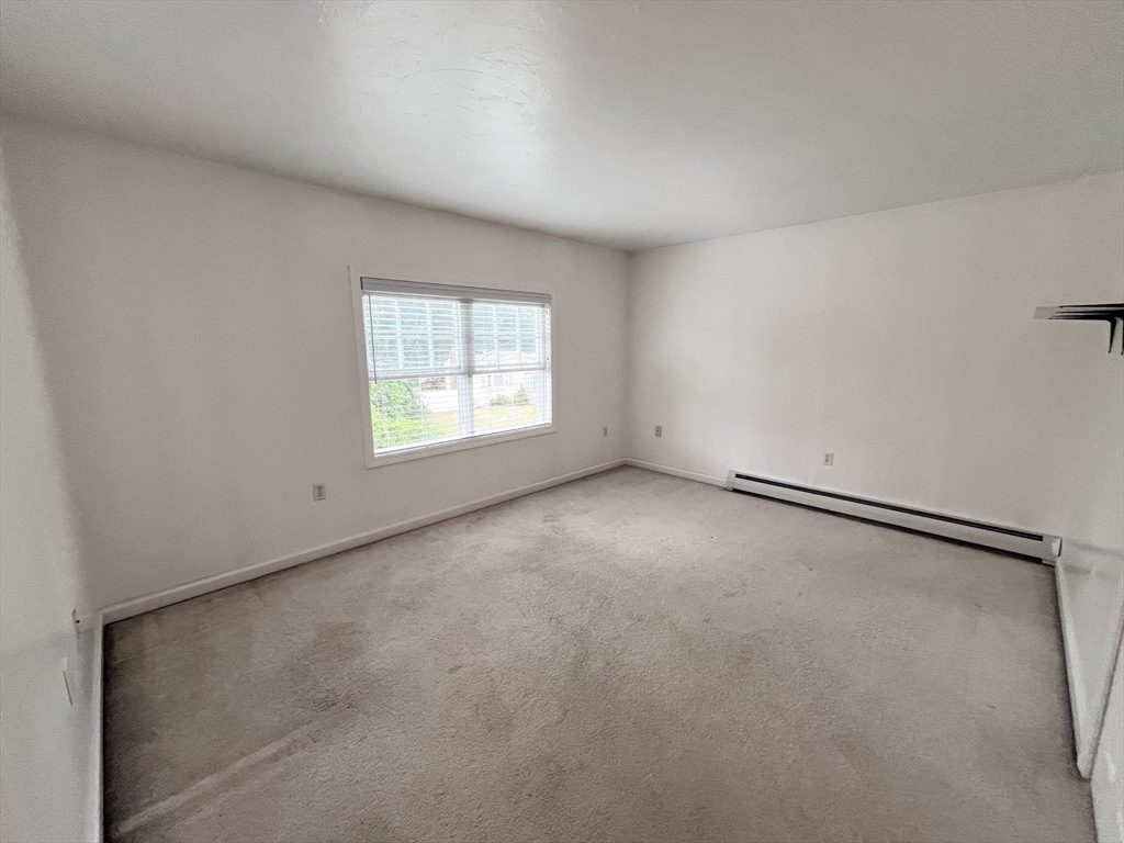 Fitchburg, Massachusetts, 01420, United States, 3 Bedrooms Bedrooms, ,3 BathroomsBathrooms,Residential,For Sale,1980272