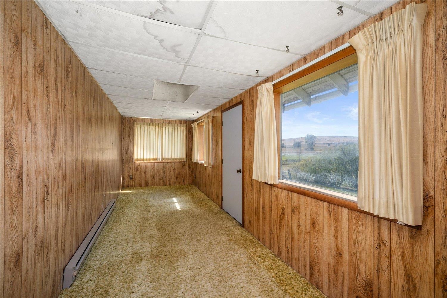 Rosalia, Washington, 99170, United States, 3 Bedrooms Bedrooms, ,2 BathroomsBathrooms,Residential,For Sale,1943009