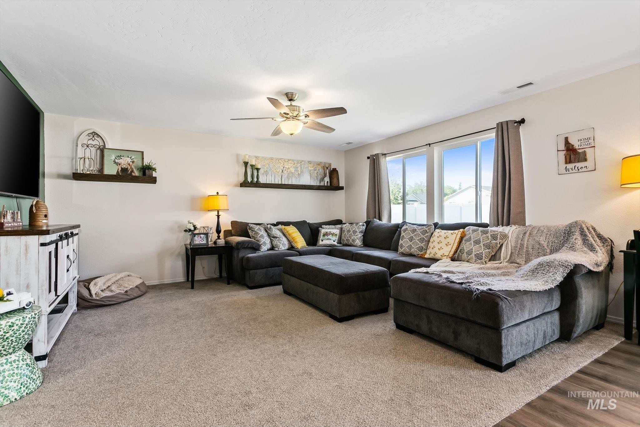 947 Tanami Ave, Kuna, Idaho, 83634, United States, 4 Bedrooms Bedrooms, ,3 BathroomsBathrooms,Residential,For Sale,947 Tanami Ave,1461004