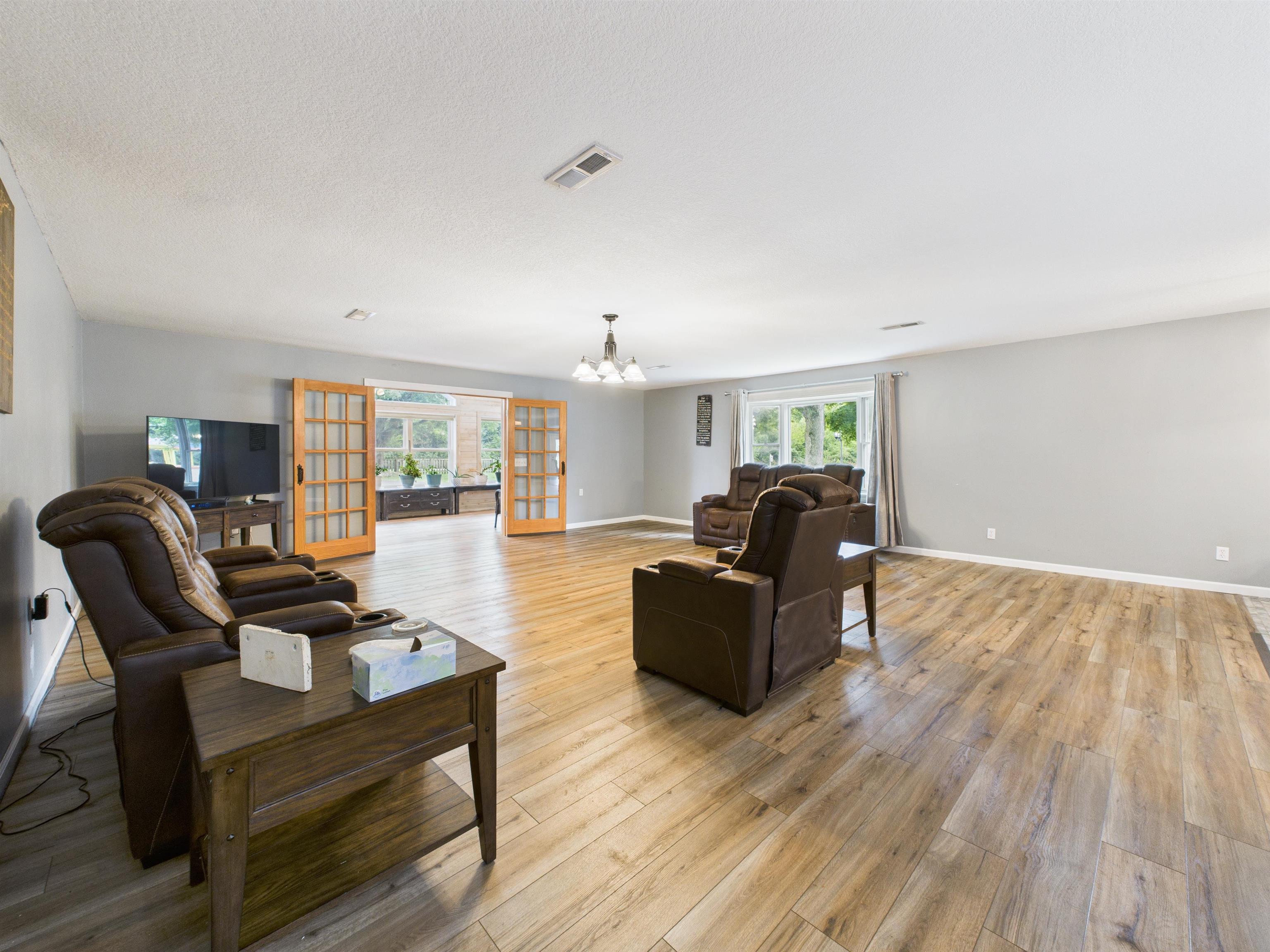 Markle, Indiana, 46770, United States, 3 Bedrooms Bedrooms, ,3 BathroomsBathrooms,Residential,For Sale,1925804