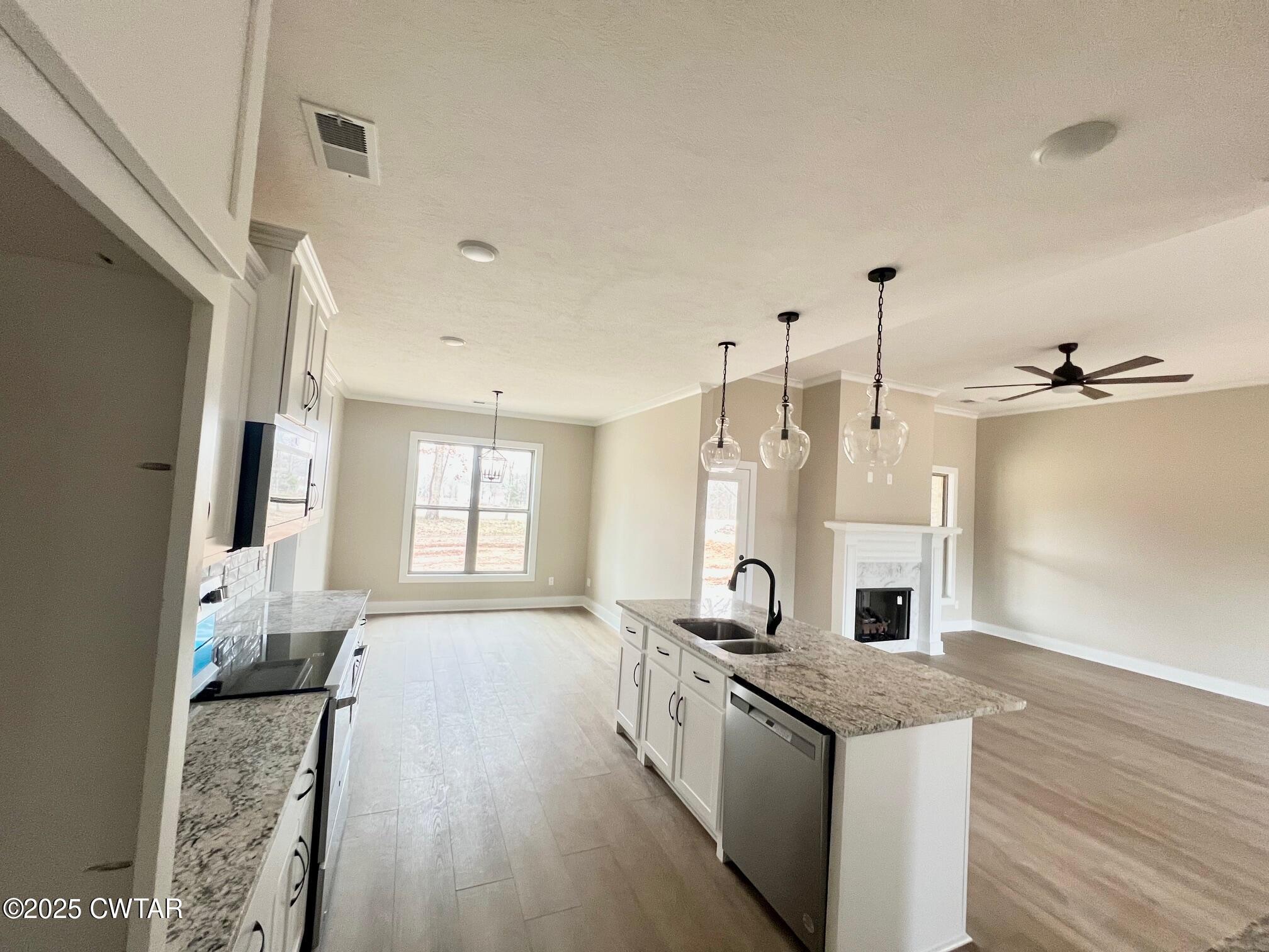 Jackson, Tennessee, 38305, United States, 4 Bedrooms Bedrooms, ,3 BathroomsBathrooms,Residential,For Sale,1754402