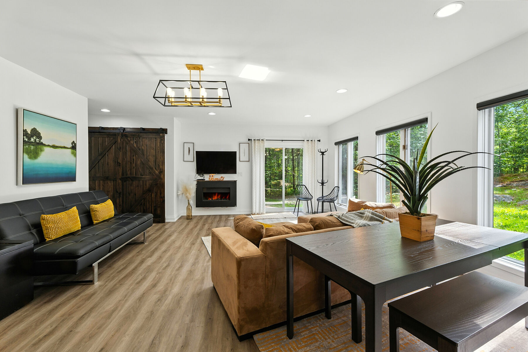  Beautifully Updated Home - 物件實景