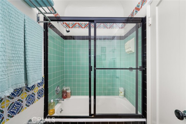 Los Angeles, California, 90064, United States, 6 Bedrooms Bedrooms, ,3 BathroomsBathrooms,Residential,For Sale,1878495