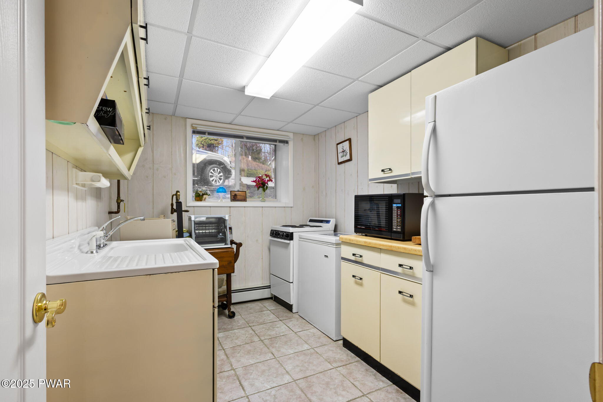 Lakeville, Pennsylvania, 18438, United States, 3 Bedrooms Bedrooms, ,3 BathroomsBathrooms,Residential,For Sale,1765507