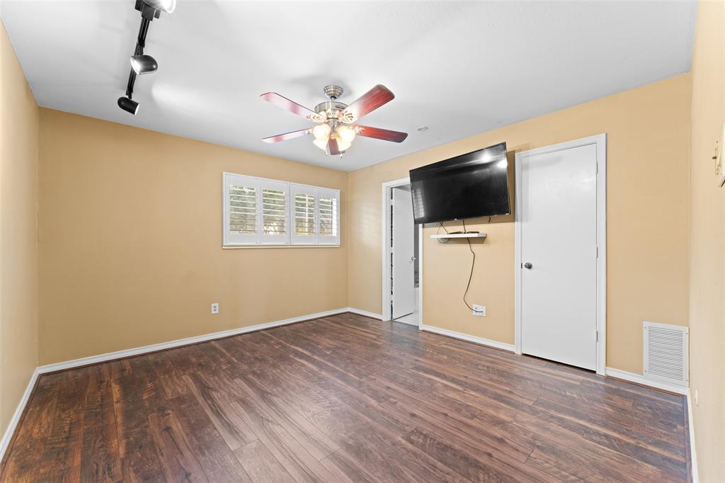 Duncanville, Texas, 75137, United States, 4 Bedrooms Bedrooms, ,3 BathroomsBathrooms,Residential,For Sale,1993899