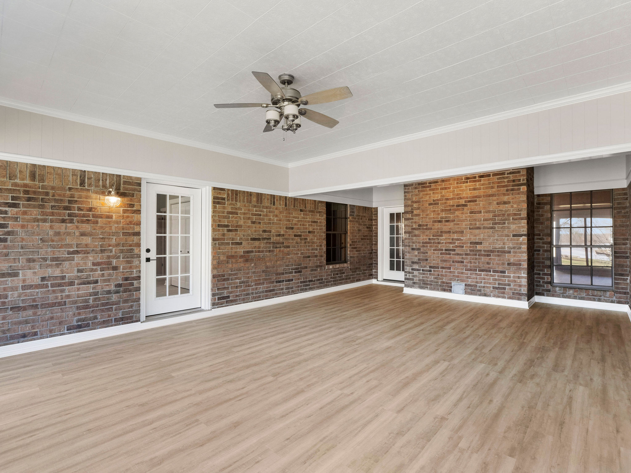 Zwolle, Louisiana, 71486, United States, 5 Bedrooms Bedrooms, ,3 BathroomsBathrooms,Residential,For Sale,1981648