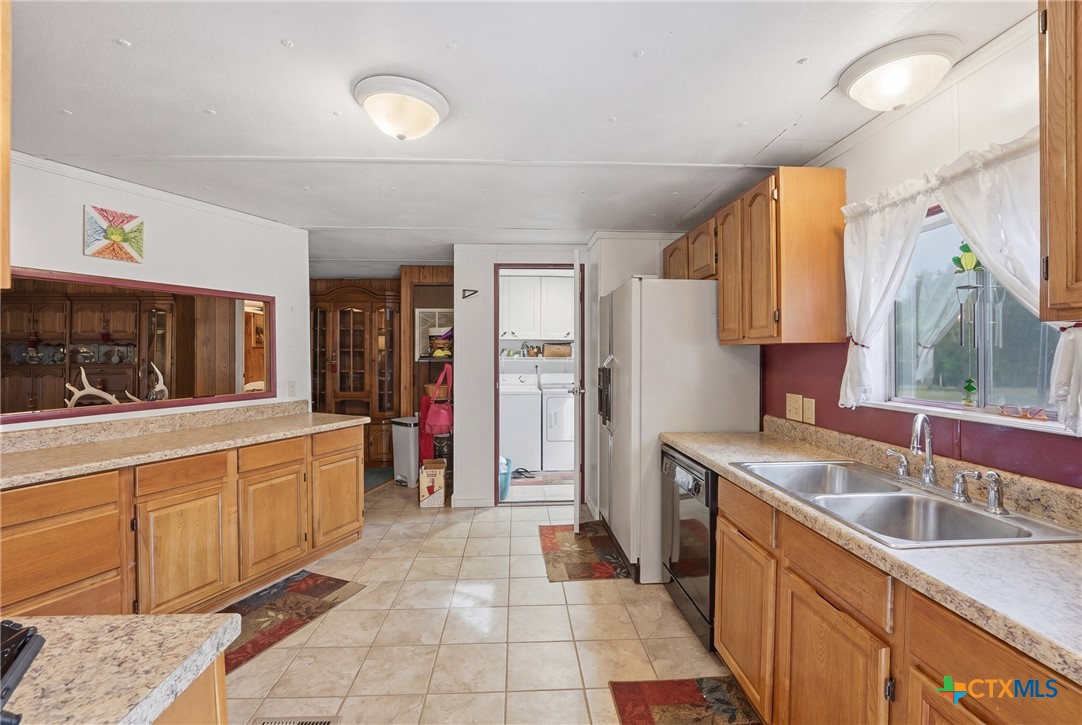 Marion, Texas, 78124, United States, 3 Bedrooms Bedrooms, ,2 BathroomsBathrooms,Residential,For Sale,2049324