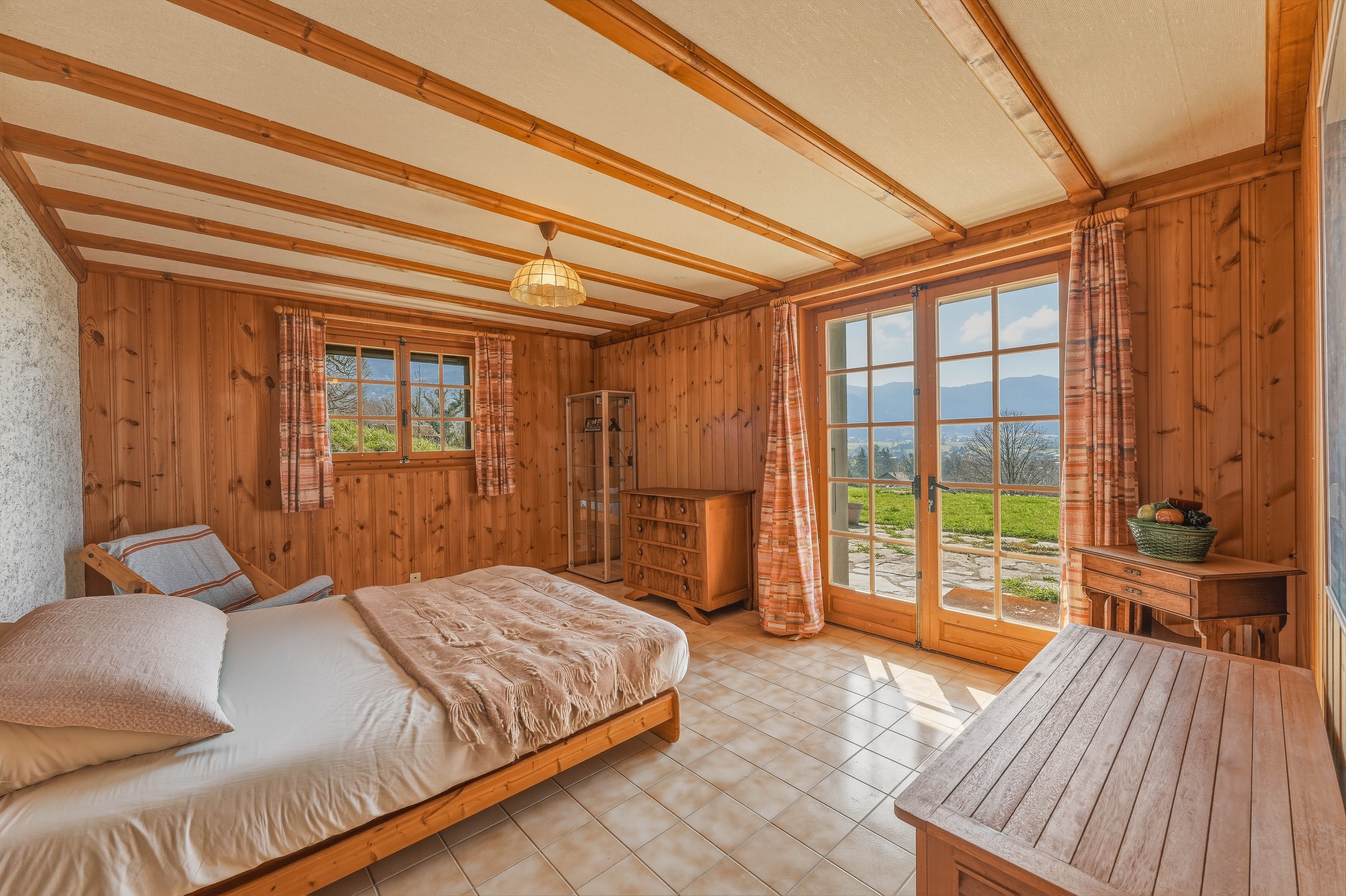  Authentic Chalet with Panoramic Views – 1.2 Hectare Estate - 物件實景