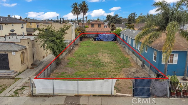 Los Angeles, California, 90003, United States, ,Residential,For Sale,1942581