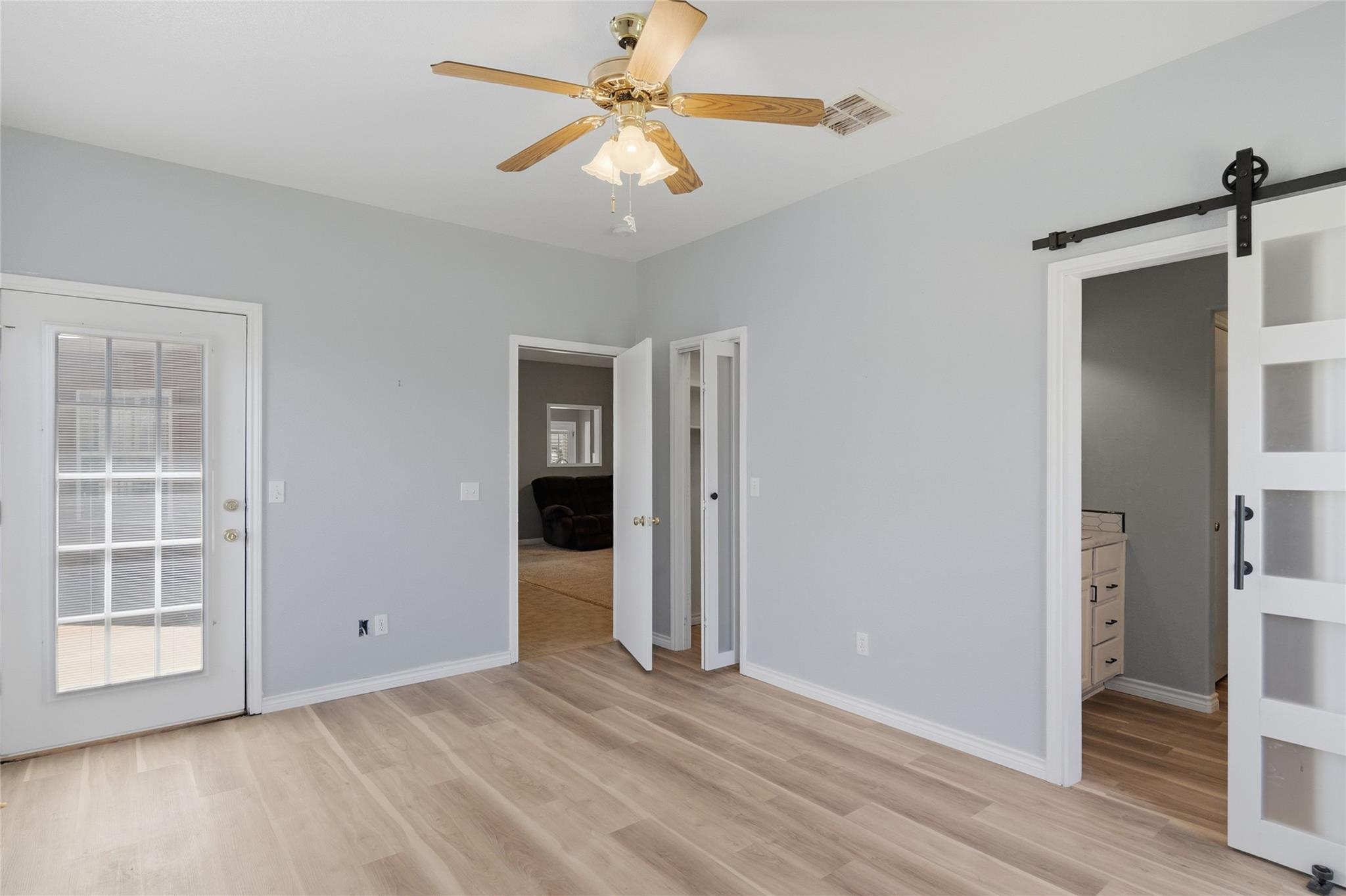 Seguin, Texas, 78155, United States, 3 Bedrooms Bedrooms, ,3 BathroomsBathrooms,Residential,For Sale,2037314