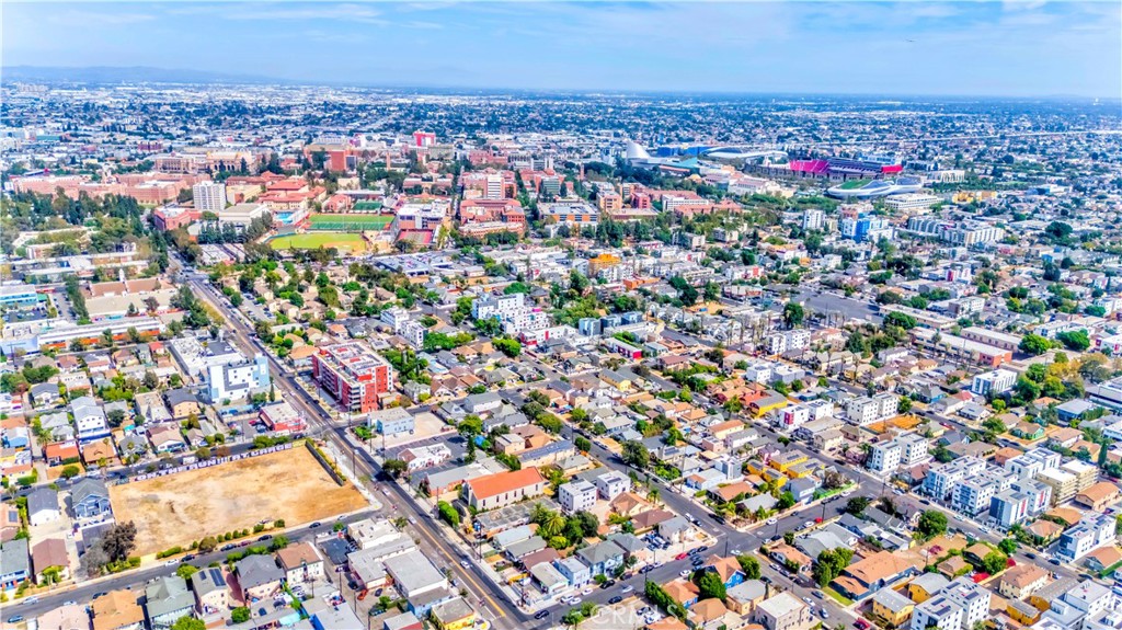 Los Angeles, California, 90007, United States, ,Residential,For Sale,1984452