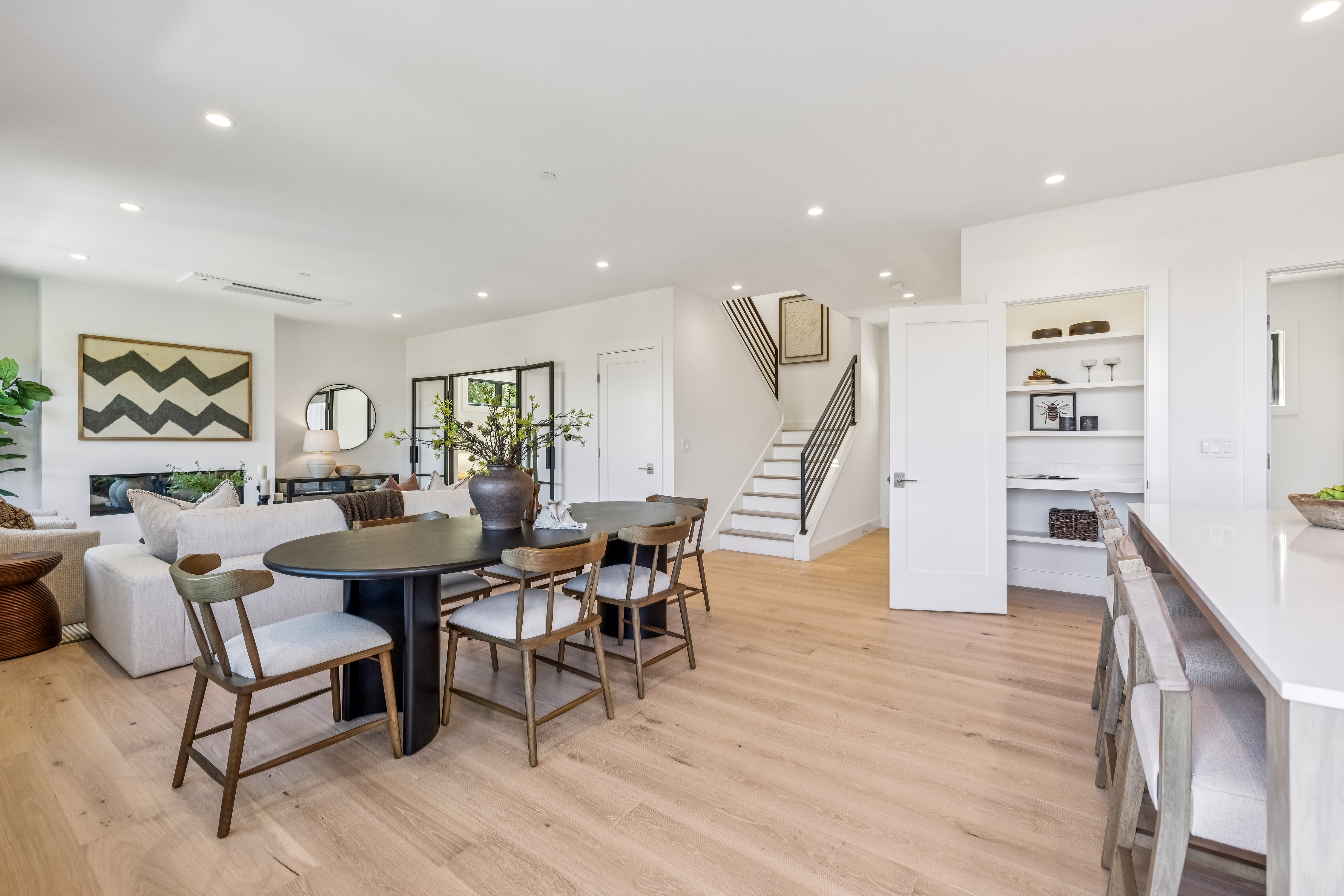  Stunning New Construction in Tam Valley - 物件實景