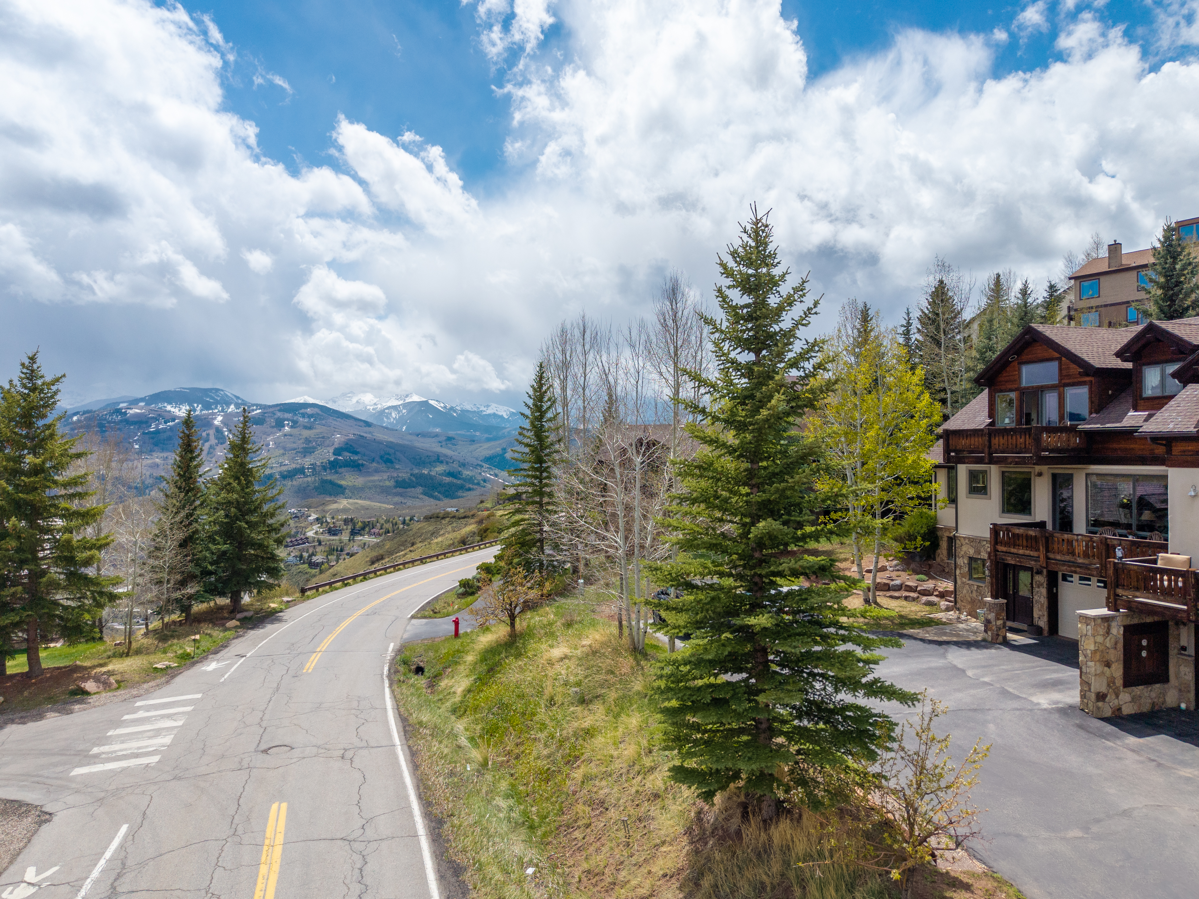  Beautifully Crafted Home Captures the Best of Luxury Wildridge Living - 物件實景