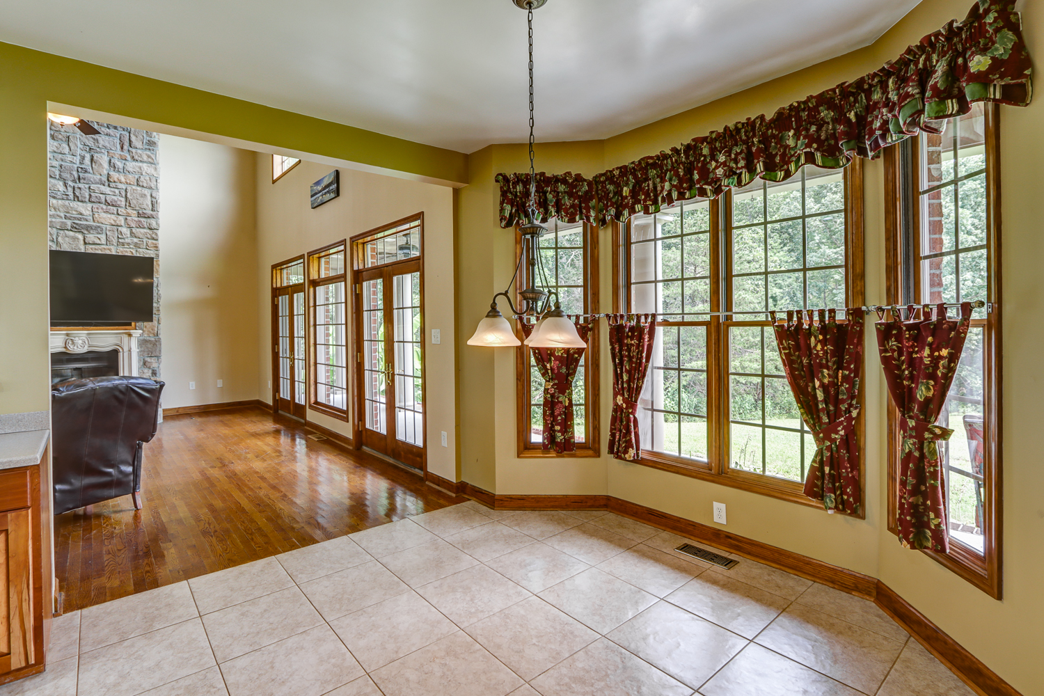 Appomattox, Virginia, 24522, United States, 4 Bedrooms Bedrooms, ,Residential,For Sale,1905819