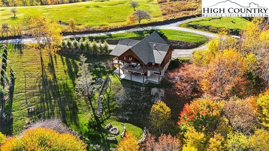 Banner Elk, North Carolina, 28604, United States, 4 Bedrooms Bedrooms, ,5 BathroomsBathrooms,Residential,For Sale,1977191