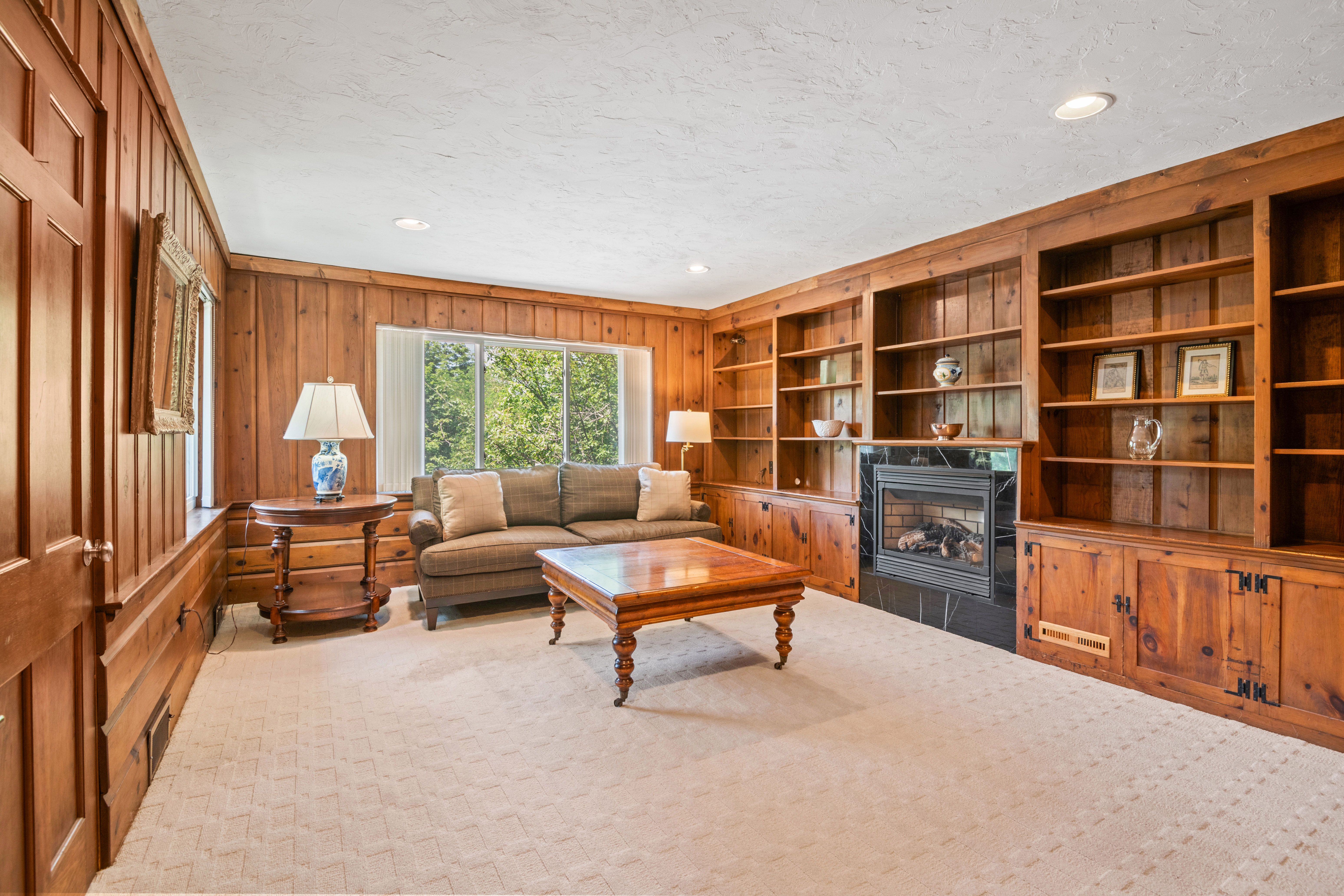  6 Wareland Road, Wellesley, MA, 02481 - 物件實景