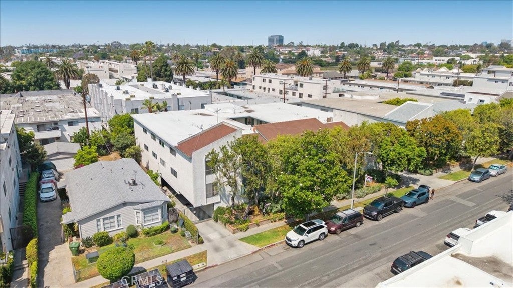 Los Angeles, California, 90034, United States, 2 Bedrooms Bedrooms, ,2 BathroomsBathrooms,Residential,For Sale,2025767