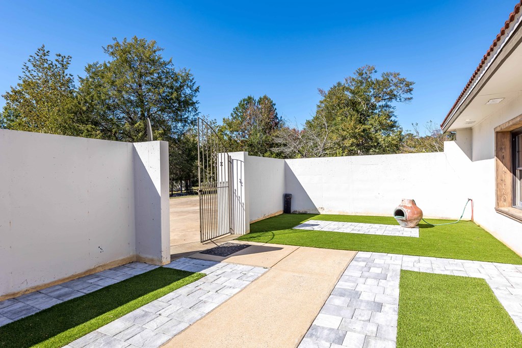 Waverly Hall, Georgia, 31831, United States, 5 Bedrooms Bedrooms, ,4 BathroomsBathrooms,Residential,For Sale,1987749