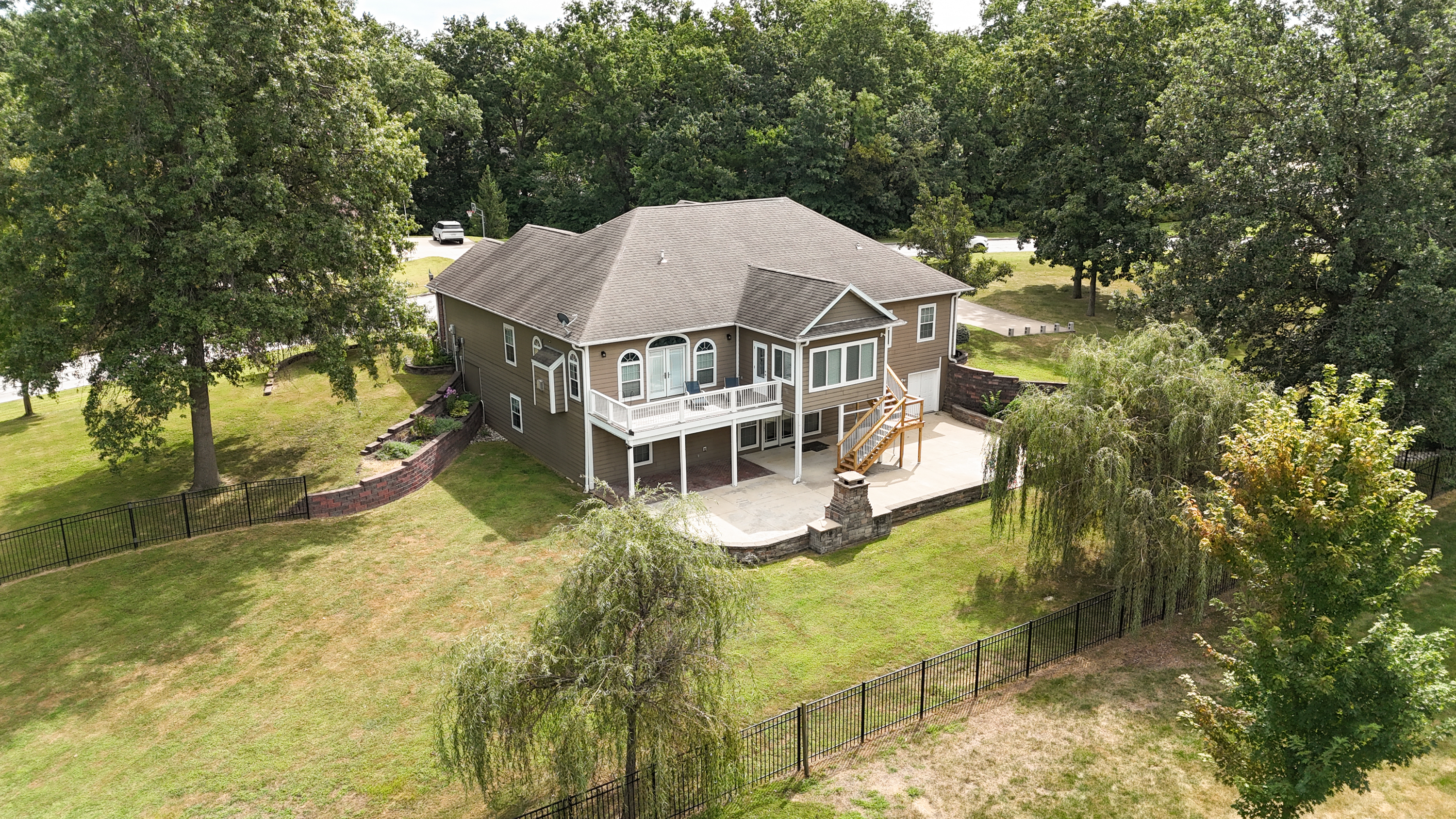 Moberly, Missouri, 65270, United States, 5 Bedrooms Bedrooms, ,Residential,For Sale,1928101